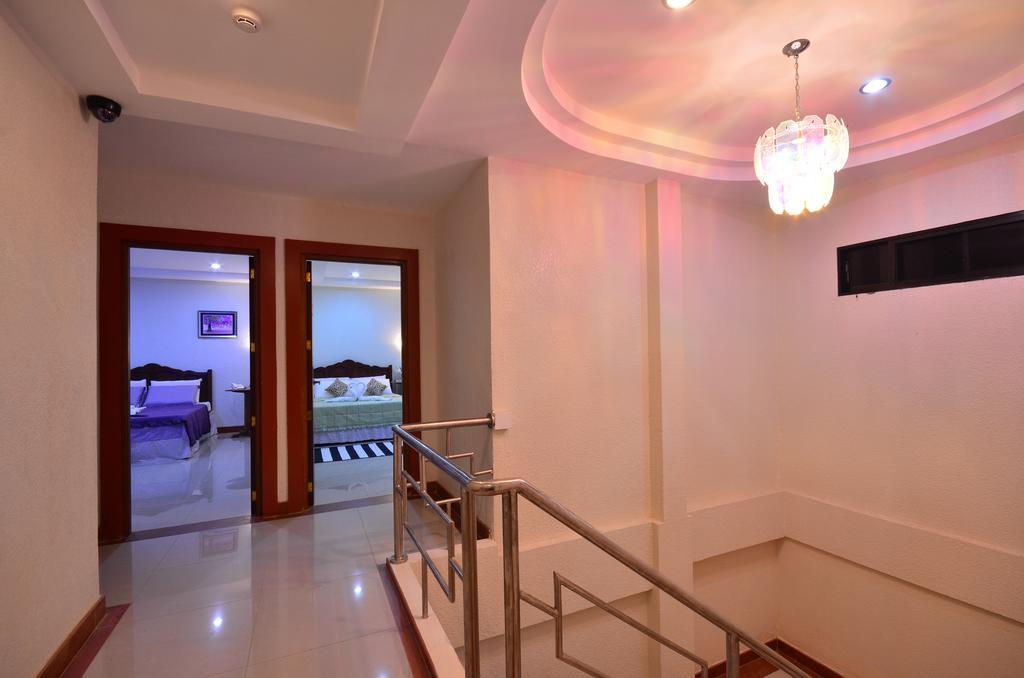 Casanas Suites Puerto Princesa Bagian luar foto