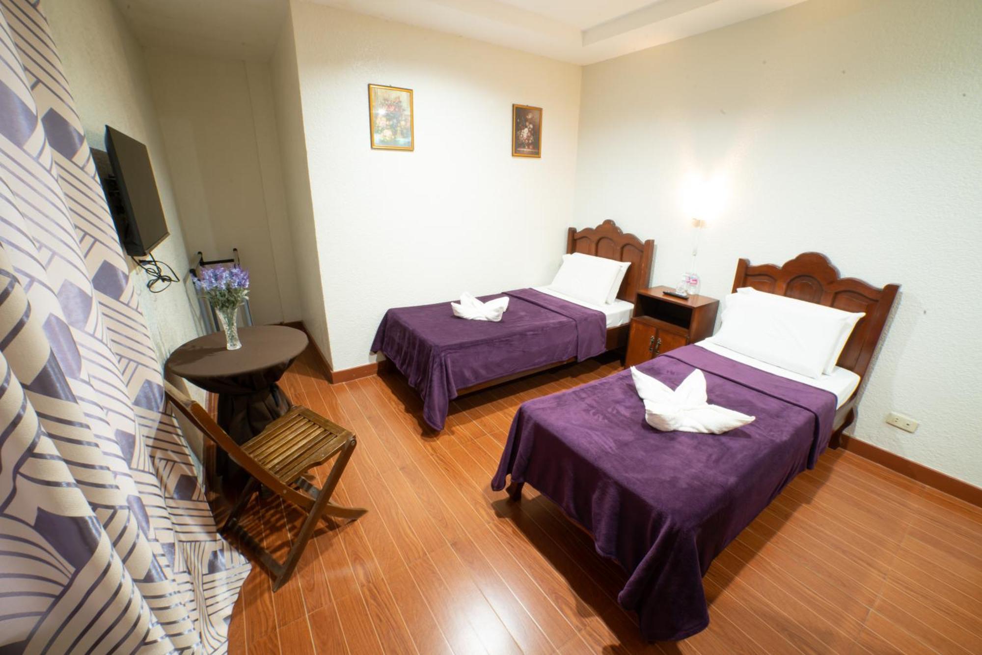 Casanas Suites Puerto Princesa Bagian luar foto